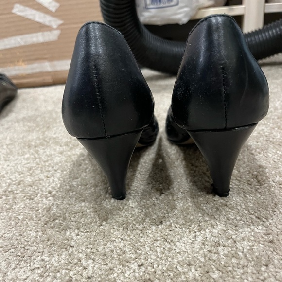 Size 6.5 Seychelles heels - Picture 2 of 5